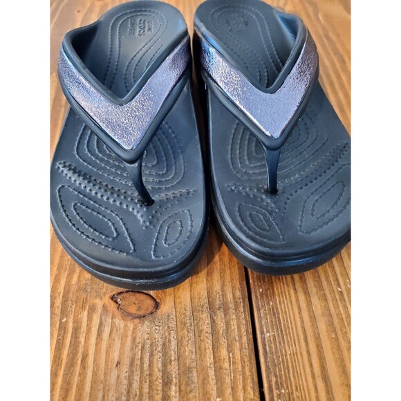 Crocs Womens Sandals Flipflops Silver Size 8 - Picture 2 of 7
